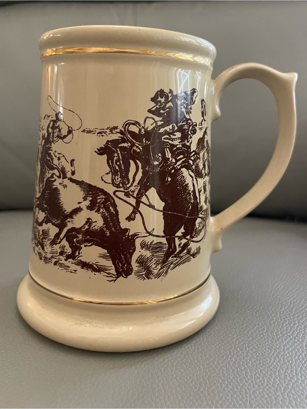 VTG Teleflora Ceramic Western/Cowboy Print Beer Stein with Gold Trim